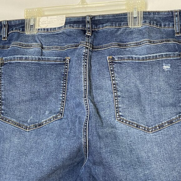 CATO Floral Embroidered Distressed Crop Jeans Sz 28W Blue Denim High Rise NWT - Picture 7 of 16